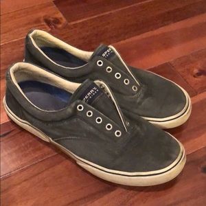 Gently used sperry canvas sliders